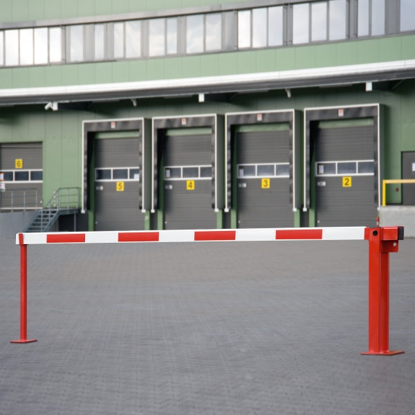Gas-strut assisted COMPACT boom barrier system for high-traffic car parks and commercial entry points