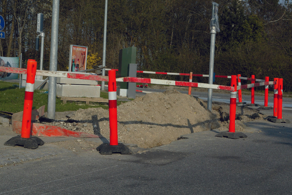 Kunststoffbarrierepfosten mit Löchern für Brett