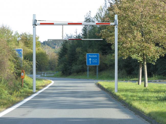 Höhenbegrenzungsbalken mit fester Höhe