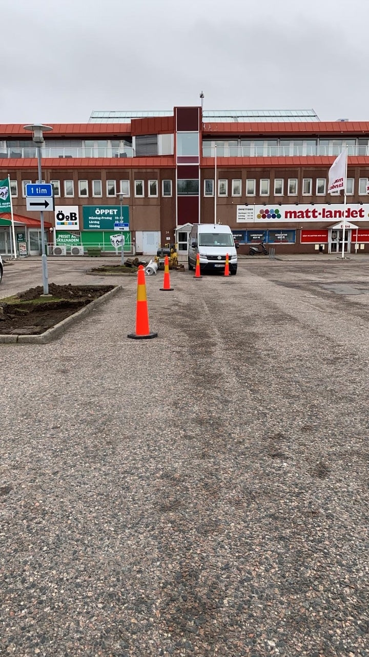 (Packung mit 10) - Flexibarrier T-Top-Verkehrskegel mit Basis