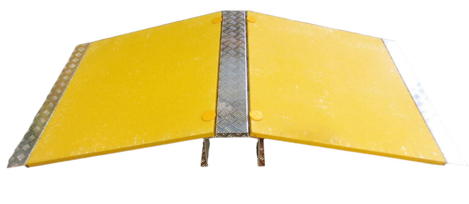 Fußgänger-Schlauch- und Kabelrampe (2080 x 995 x 235 mm)