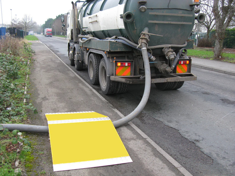 Fußgänger-Schlauch- und Kabelrampe (2080 x 995 x 235 mm)