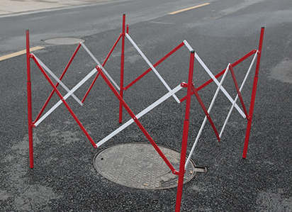 Zusammenlegbar Schachtabsperrung (1.3x1.3m)