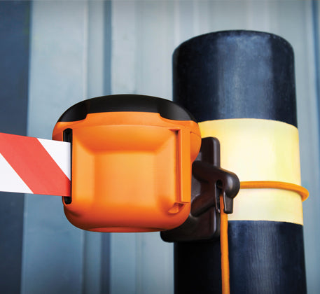 Absperrsystem -Skipper Mini- einziehbares Gurtband Länge 9 m, rot weiß