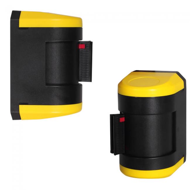 Basic 4-Wege Wandmontierter einziehbarer Gurtabsperrung (4,5 m)